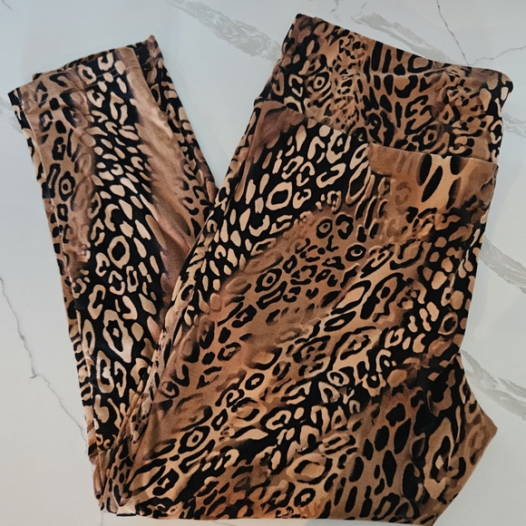 Leopard Print Leggings - Picture 1 of 2